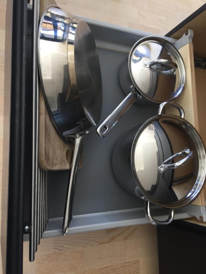 City View Apartment, Free Parking 페르누 외부 사진