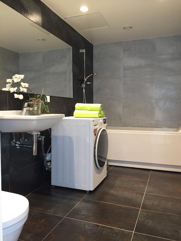 City View Apartment, Free Parking 페르누 외부 사진